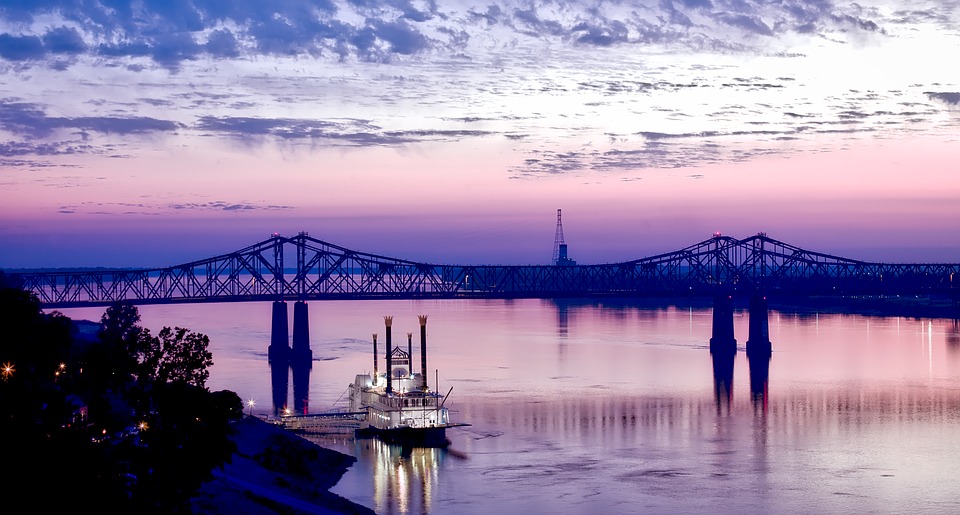Crossing the Mississippi River is a huge decision, and we have a selection of cross country moving companies Mississippi to help smooth the transition.