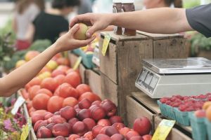 Apples on farmers market