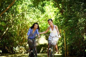 Best places to live in Oregon - two girls on bikes