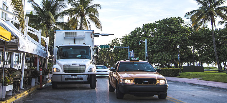 cross country movers Hialeah and their truck