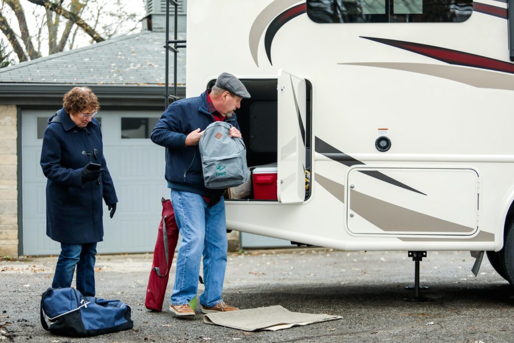 couple packing for the move