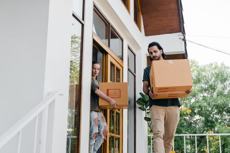 Hire a professional mover when moving from Tacoma to Portland