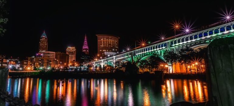 Moving from Cleveland to Jacksonville represented as a multihued bridge