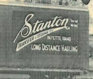 Stanton Moving company logo