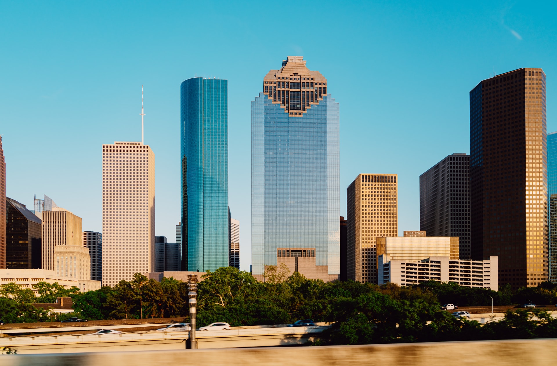 Moving from San Jose to Houston can really be an amazing experience, since there are a lot of amazing buildings in Houston and the weather is sunny