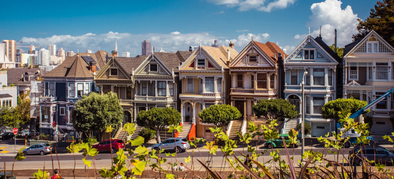 Chose a good neighborhood when moving from Los Angeles to San Francisco