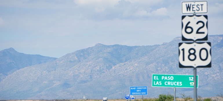 A road sign welcoming one to El Paso.
