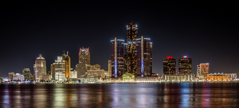Buildings in Detroit at night.