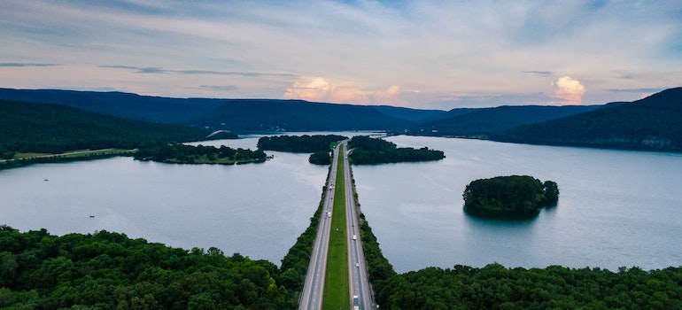 A bridge in Tennessee over a large body of water.