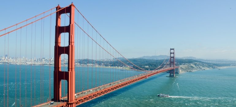 Golden Gate Bridge, one of the attractions you can visit after moving from Vermont to California