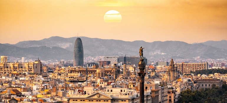 Photo of Barcelona before the sunset