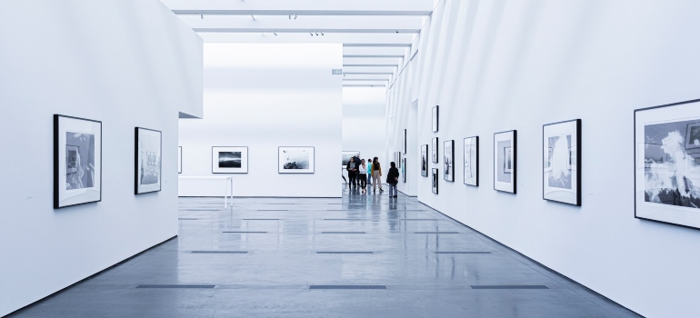 Picture on an art gallery 