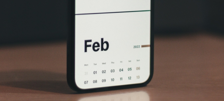 Picture of the calender app on a phone