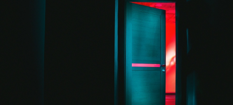 Picture of an open door