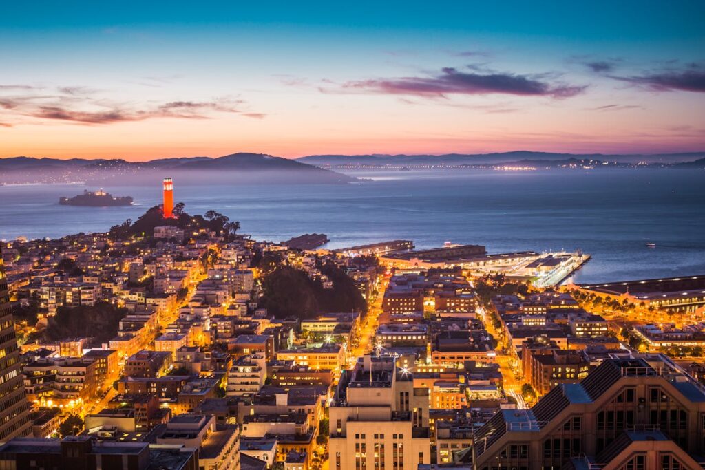 a neighborhood in San Francisco during the night
